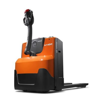 Transpaleta eléctrica BT Levio de Toyota | Carretilla elevadora manual vs. eléctrica: Beneficios y diferencias | Toyota Material Handling