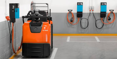 Batería de plomo ácido o de litio? Cómo funcionan y diferencias | Toyota Material Handling